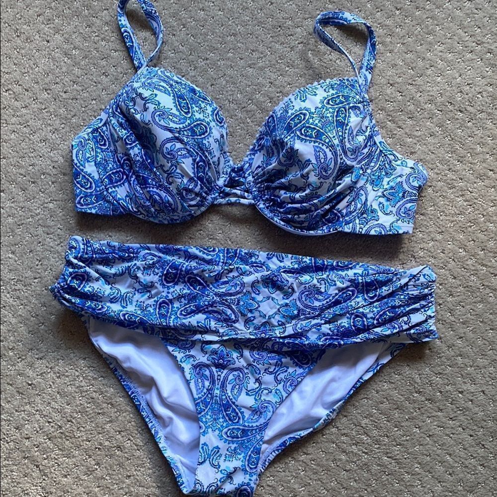 Bleu by Rod Beattie Paisley Bikini Set – High Waisted – Molded Cup Top – Size M